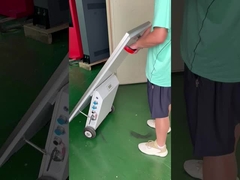 43 จอโฆษณาแบบพกพา LCD จอแสดงสัญญาณ แบตเตอรี่ขับเคลื่อน คิโอสก์เคลื่อนไหว โตเตม พกพา Dig